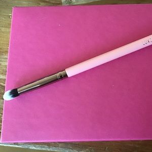 Luxie Angled Make-up Brush-NIP